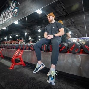 Meet your Posher, Cameron